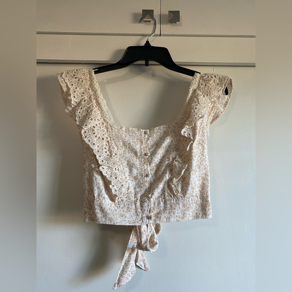 American Eagle Floral Lace Trimmed Crop Top ties on the back NWT